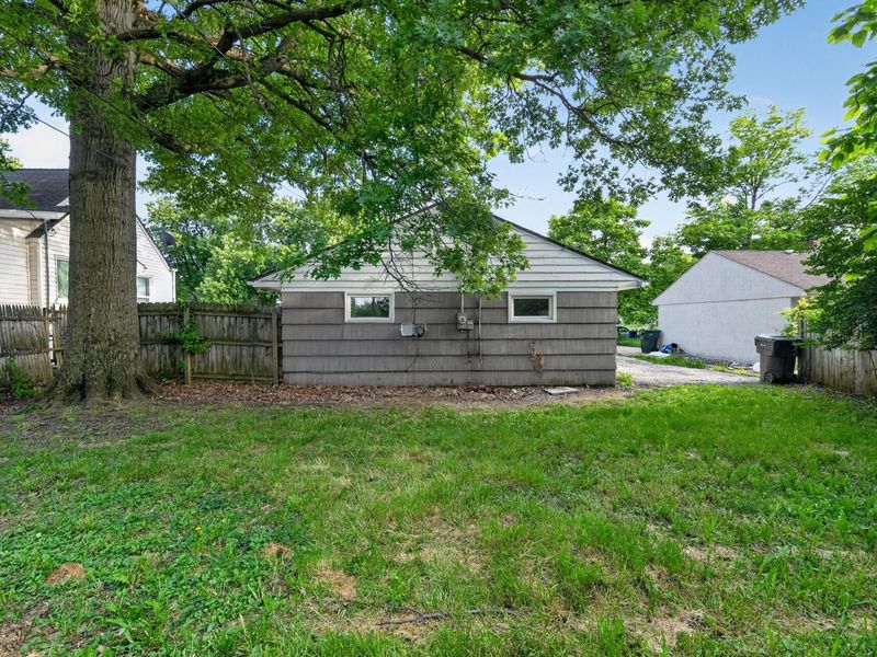 1572 Northridge Road , Columbus, OH 43224 Photo 3