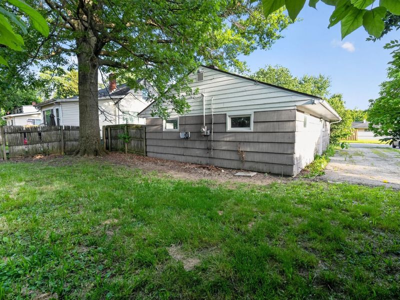 1572 Northridge Road , Columbus, OH 43224 Photo 5