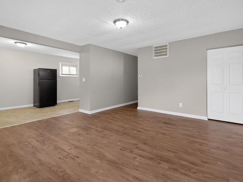 1572 Northridge Road , Columbus, OH 43224 Photo 9