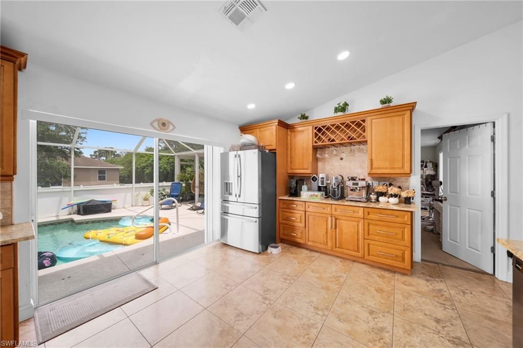 539 Summit Ave S, Lehigh Acres, FL 33974 Photo