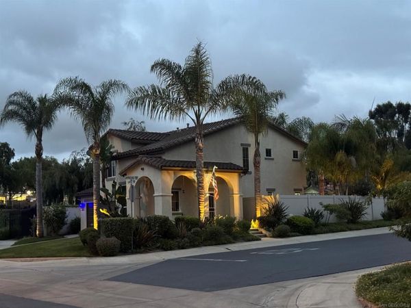 3985 Carino Way, Oceanside, CA 92057