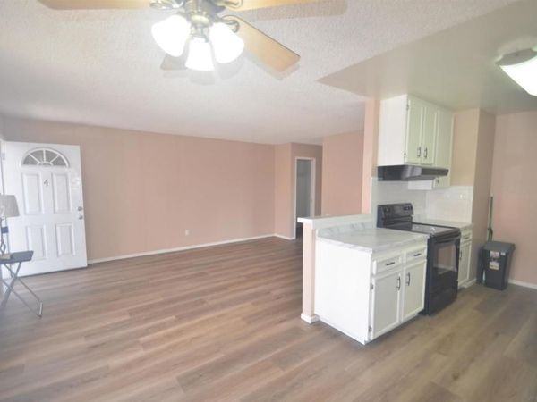 1631 Pentecost , Unit 4, San Diego, CA 92105