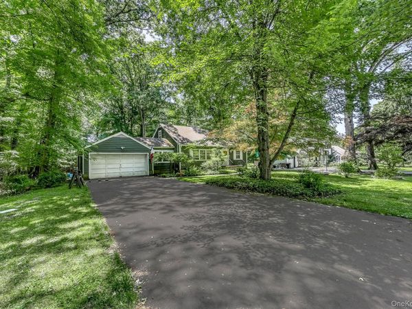 3 Woodland Place , Airmont, NY 10952
