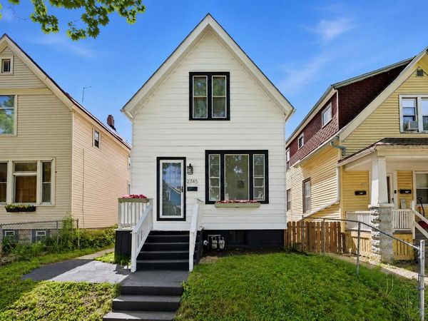 2745 N Booth STREET, Milwaukee, WI 53212