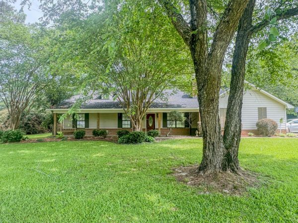 60013 Country Ln., Amory, MS 38821
