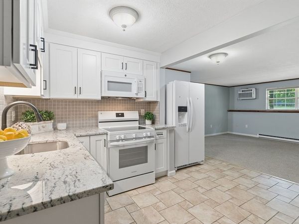 39 Pleasant Street, Unit A6, Northborough, MA 01532