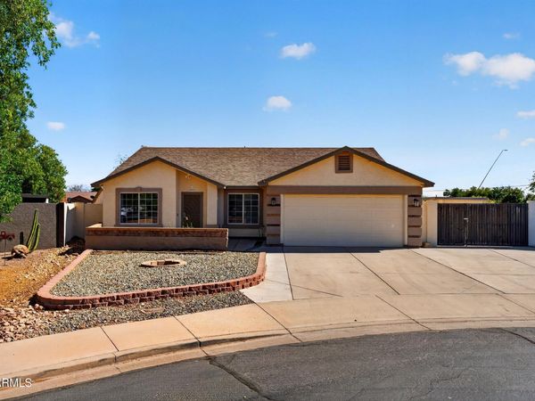 548 N BAILEY Circle, Mesa, AZ 85207