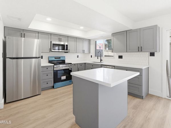 4356 W OCOTILLO Road, Glendale, AZ 85301