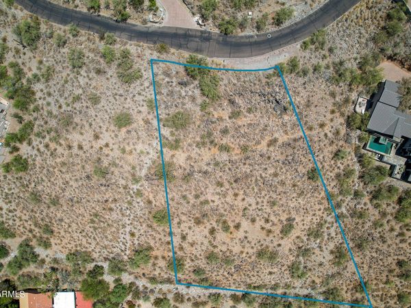 4600 E WHITE Drive E, Unit 24, Paradise Valley, AZ 85253
