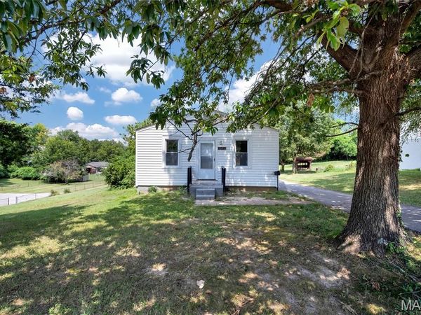 10525 Hobday Avenue , St Ann, MO 63074