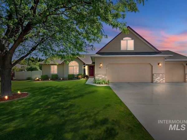 54 N Poplar Forest Place, Nampa, ID 83651