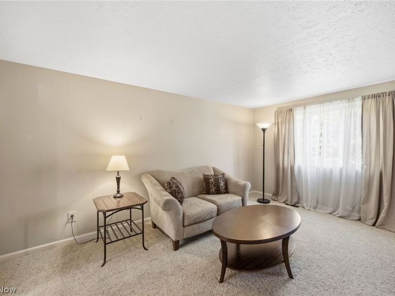 9481 Yorkview Drive , North Royalton, OH 44133 Photo 12