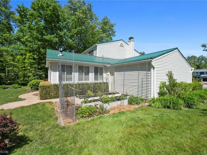9481 Yorkview Drive , North Royalton, OH 44133 Photo 29