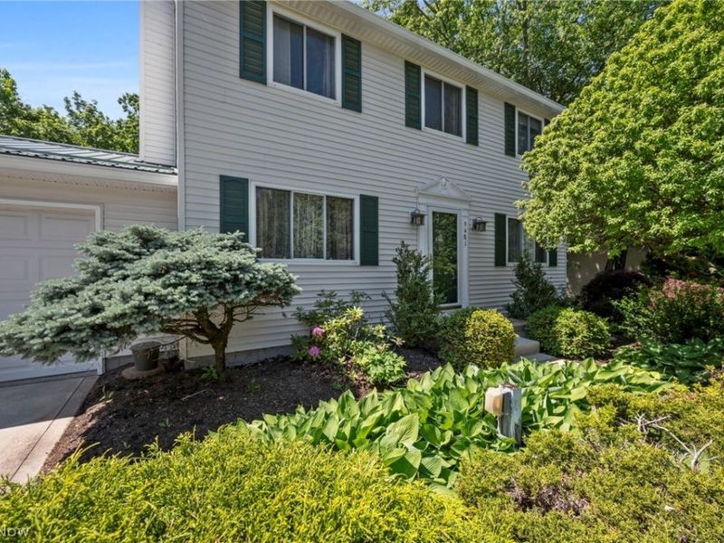 9481 Yorkview Drive , North Royalton, OH 44133 Photo 3