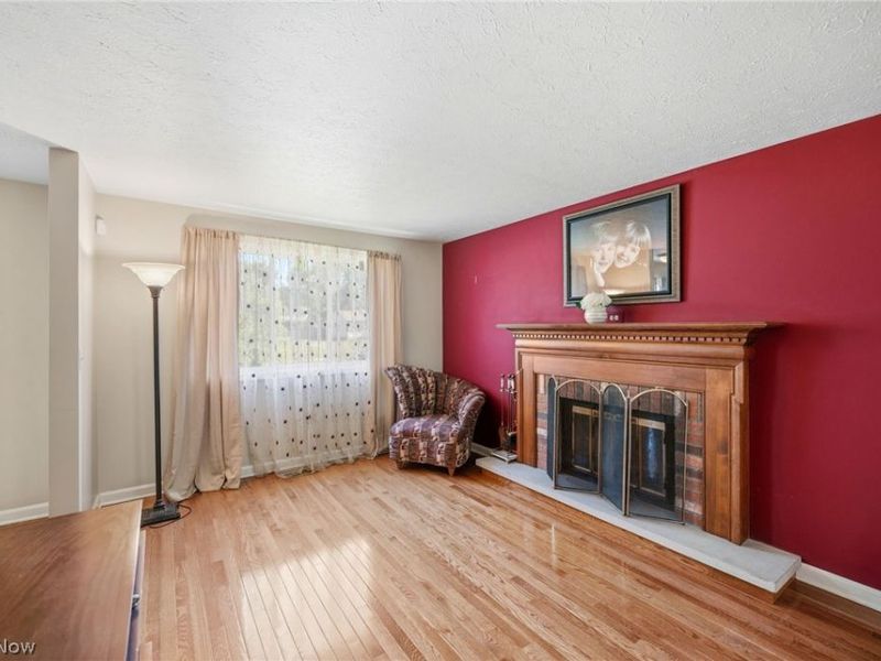 9481 Yorkview Drive , North Royalton, OH 44133 Photo 4