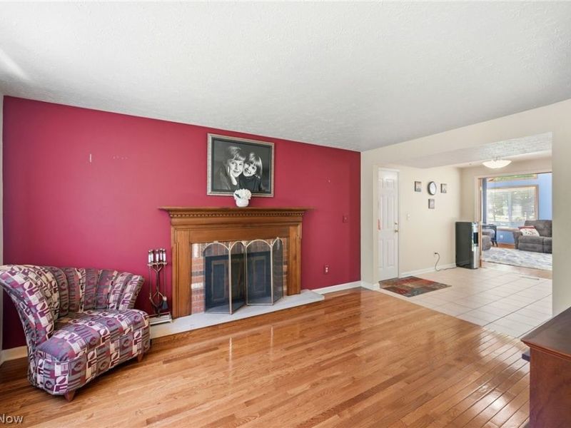 9481 Yorkview Drive , North Royalton, OH 44133 Photo 5
