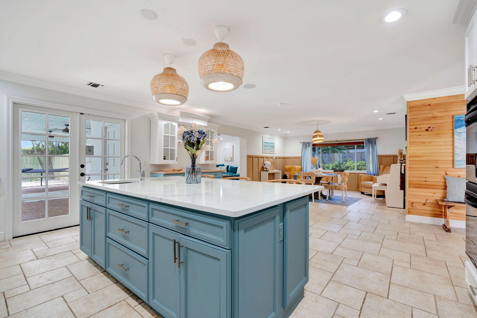 2436 Holly Lane Ne, Palm Beach Gardens, FL 33410 Photo