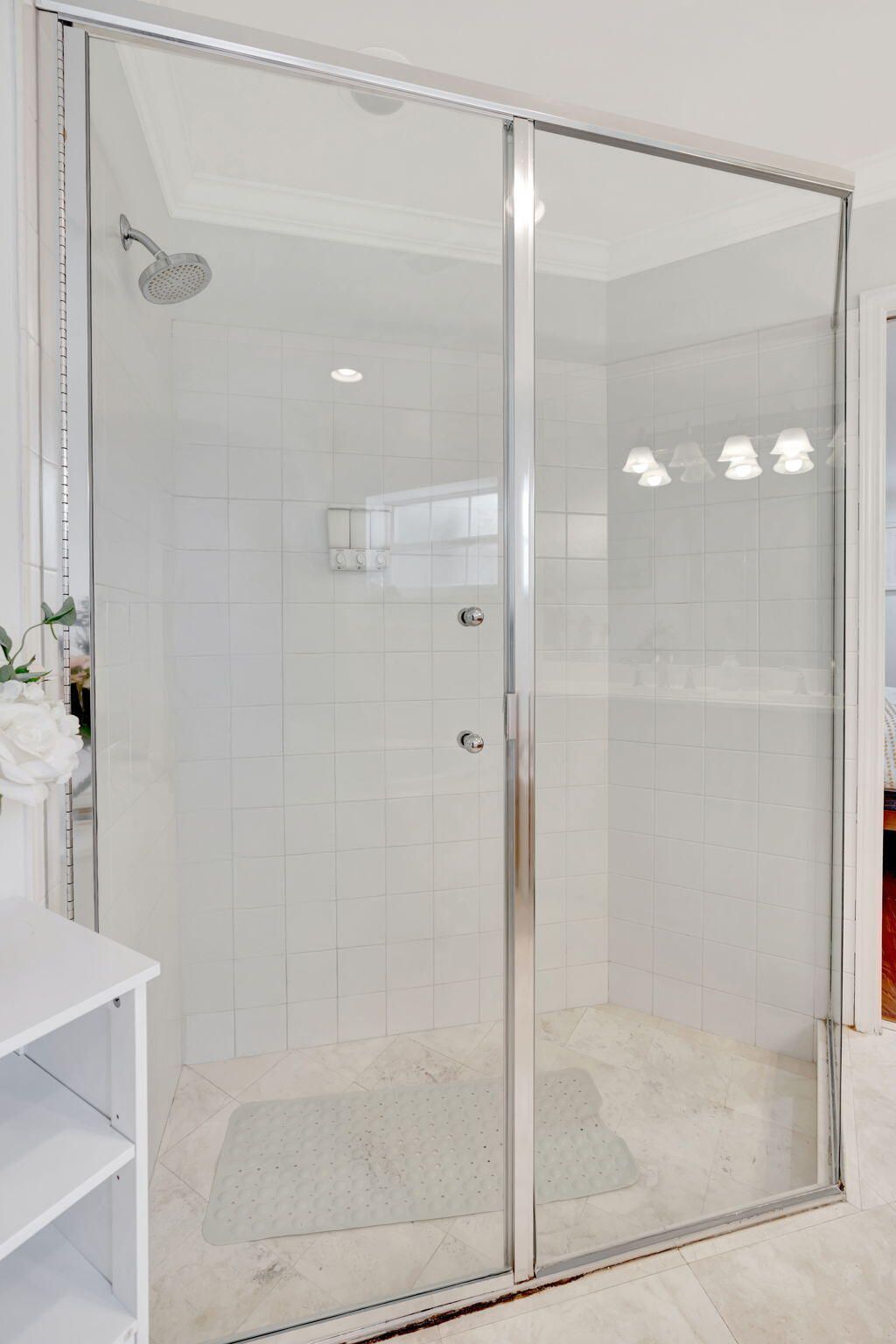 2436 Holly Lane Ne, Palm Beach Gardens, FL 33410 Photo