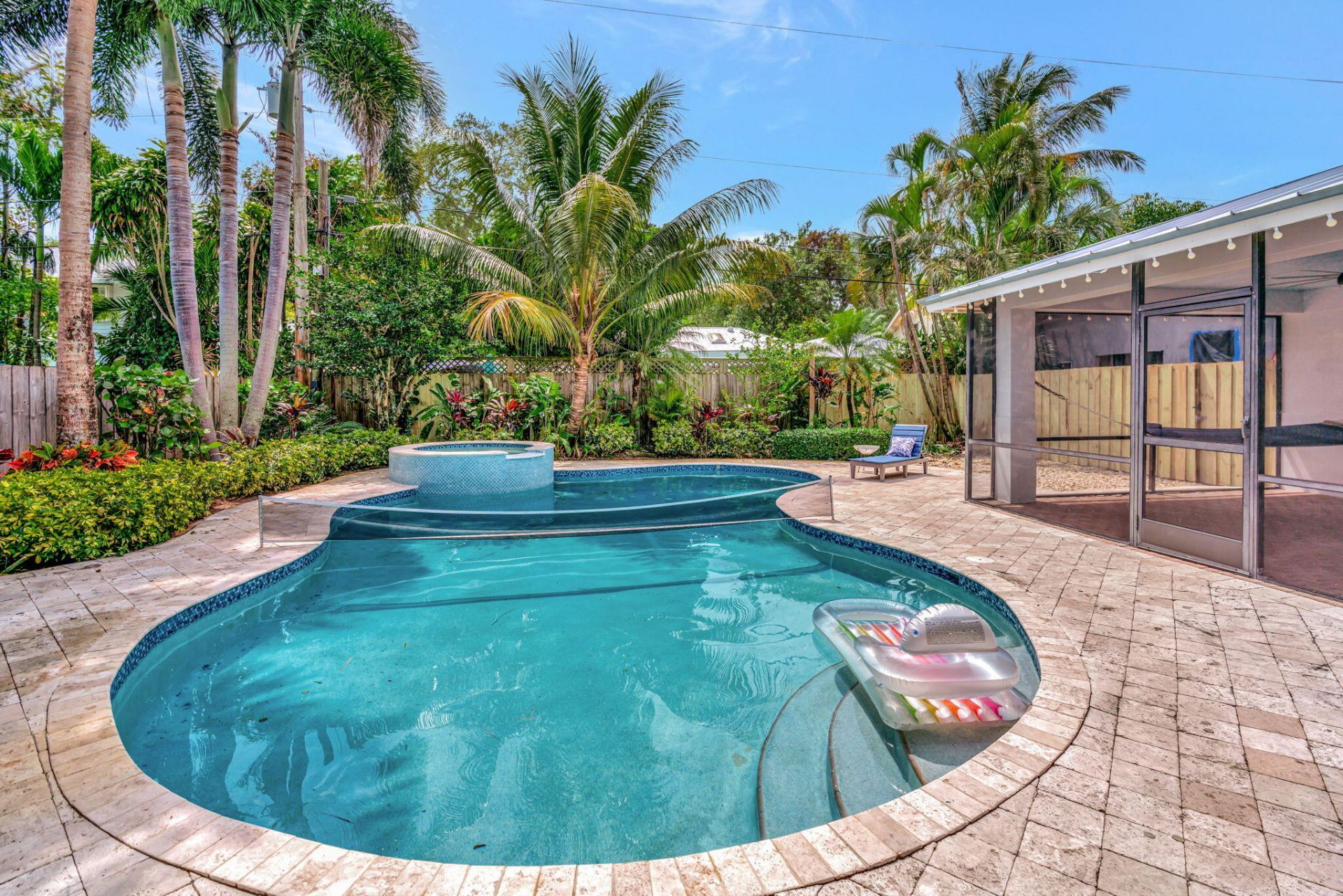 2436 Holly Lane Ne, Palm Beach Gardens, FL 33410 Photo