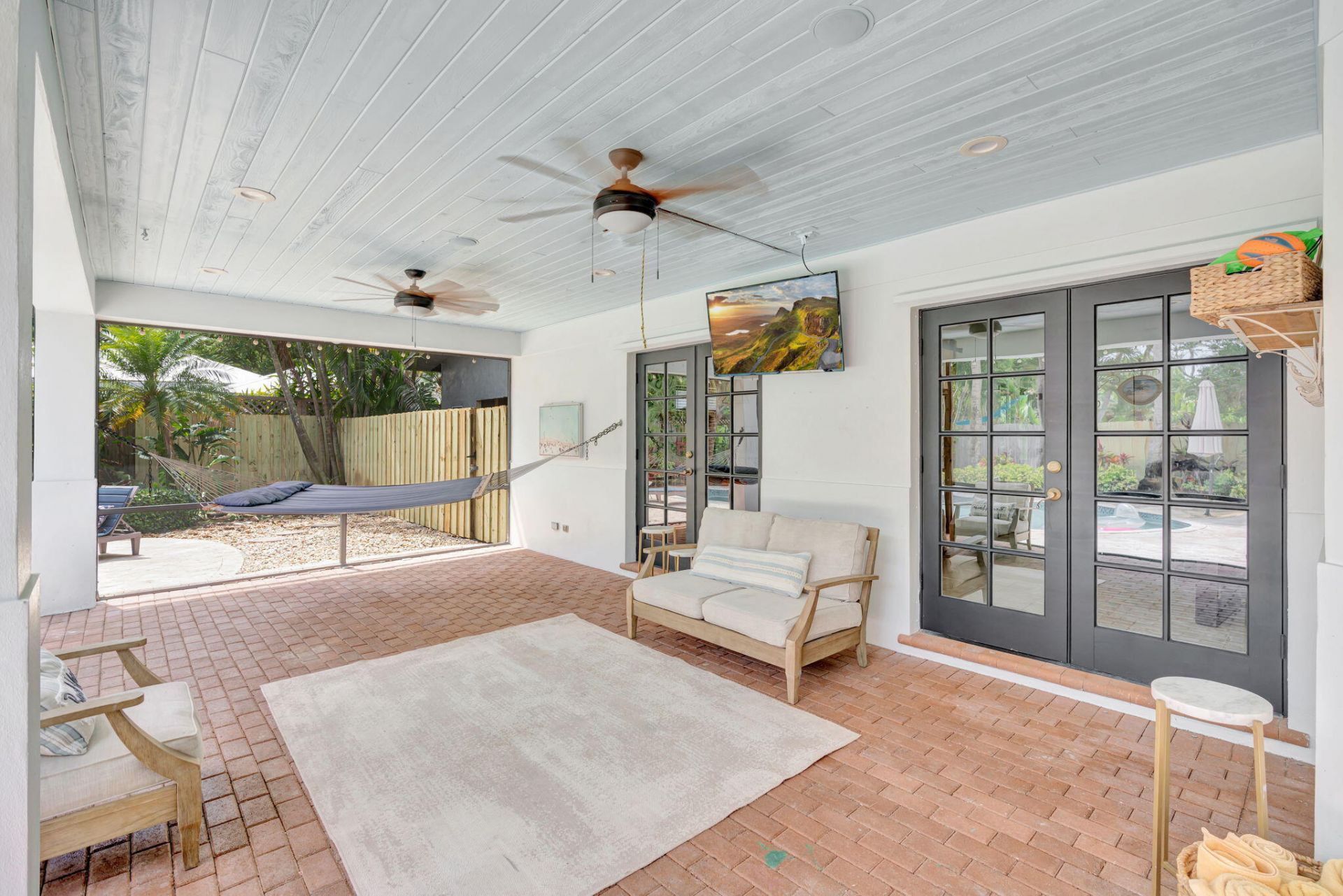 2436 Holly Lane Ne, Palm Beach Gardens, FL 33410 Photo