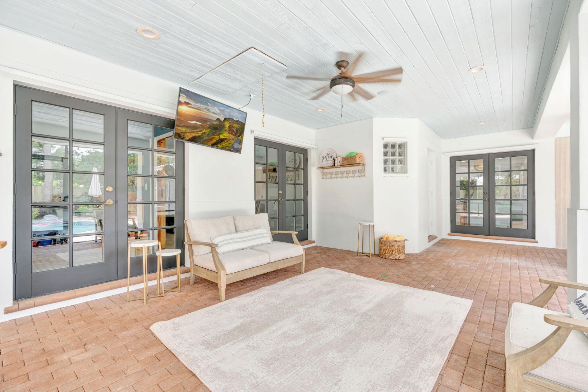 2436 Holly Lane Ne, Palm Beach Gardens, FL 33410 Photo