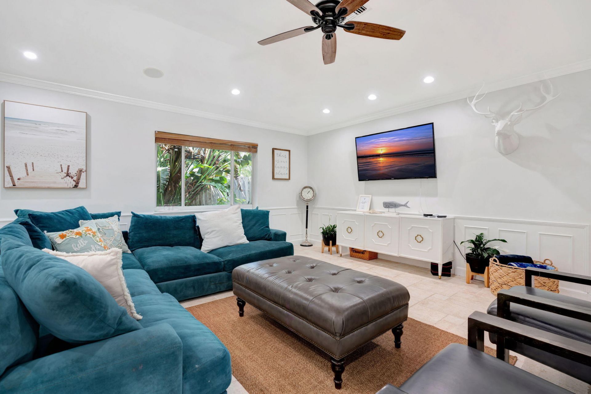 2436 Holly Lane Ne, Palm Beach Gardens, FL 33410 Photo