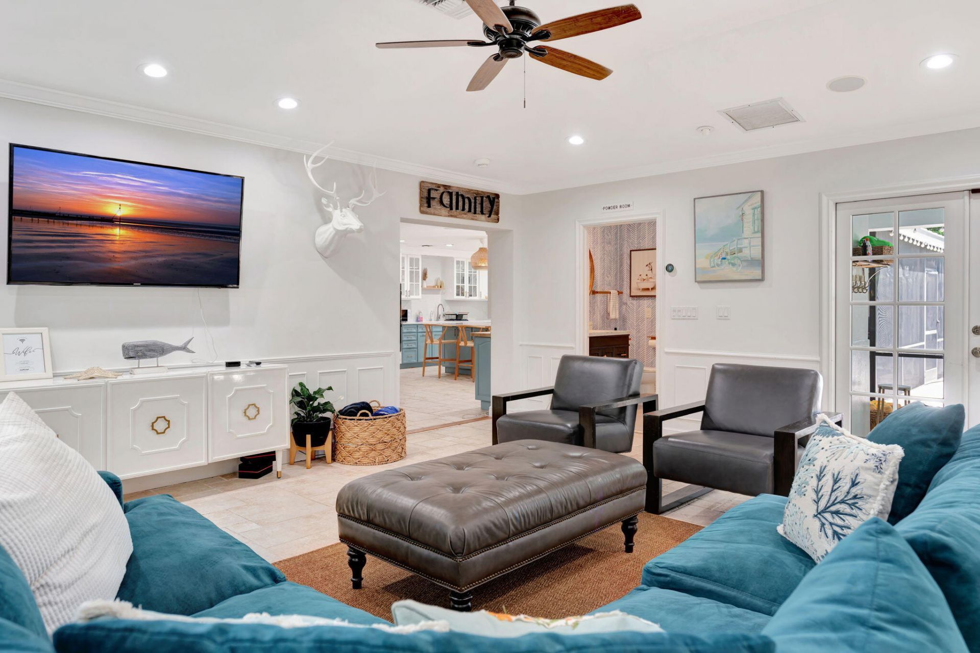 2436 Holly Lane Ne, Palm Beach Gardens, FL 33410 Photo