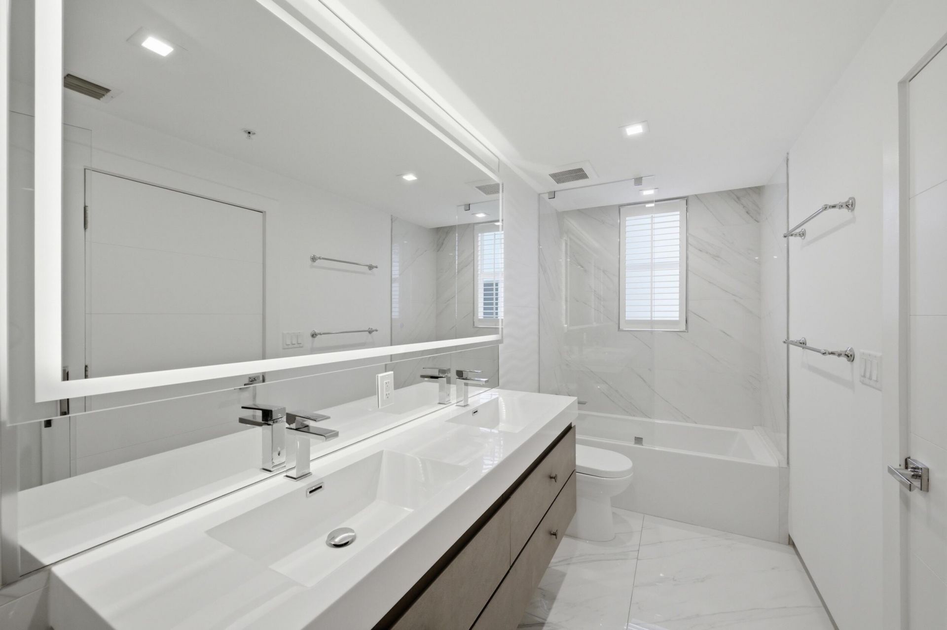 714 NE 14th Avenue, Unit 102, Fort Lauderdale, FL 33304 Photo