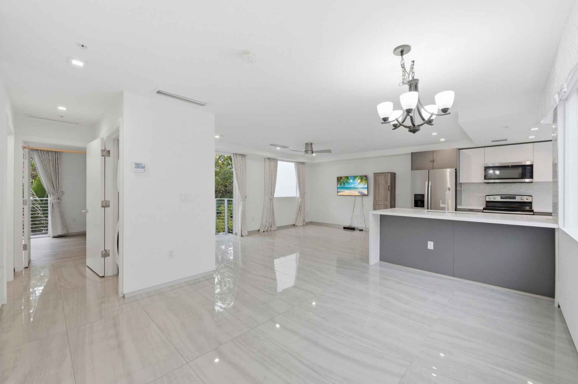 714 NE 14th Avenue, Unit 102, Fort Lauderdale, FL 33304 Photo