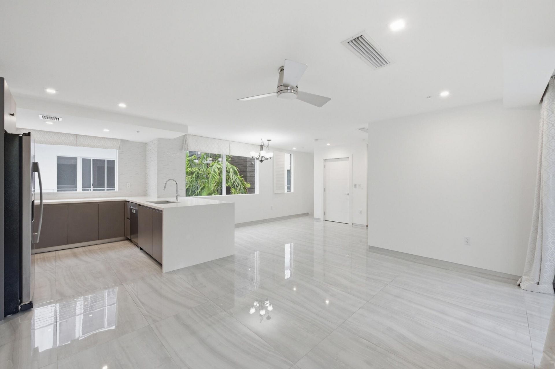 714 NE 14th Avenue, Unit 102, Fort Lauderdale, FL 33304 Photo