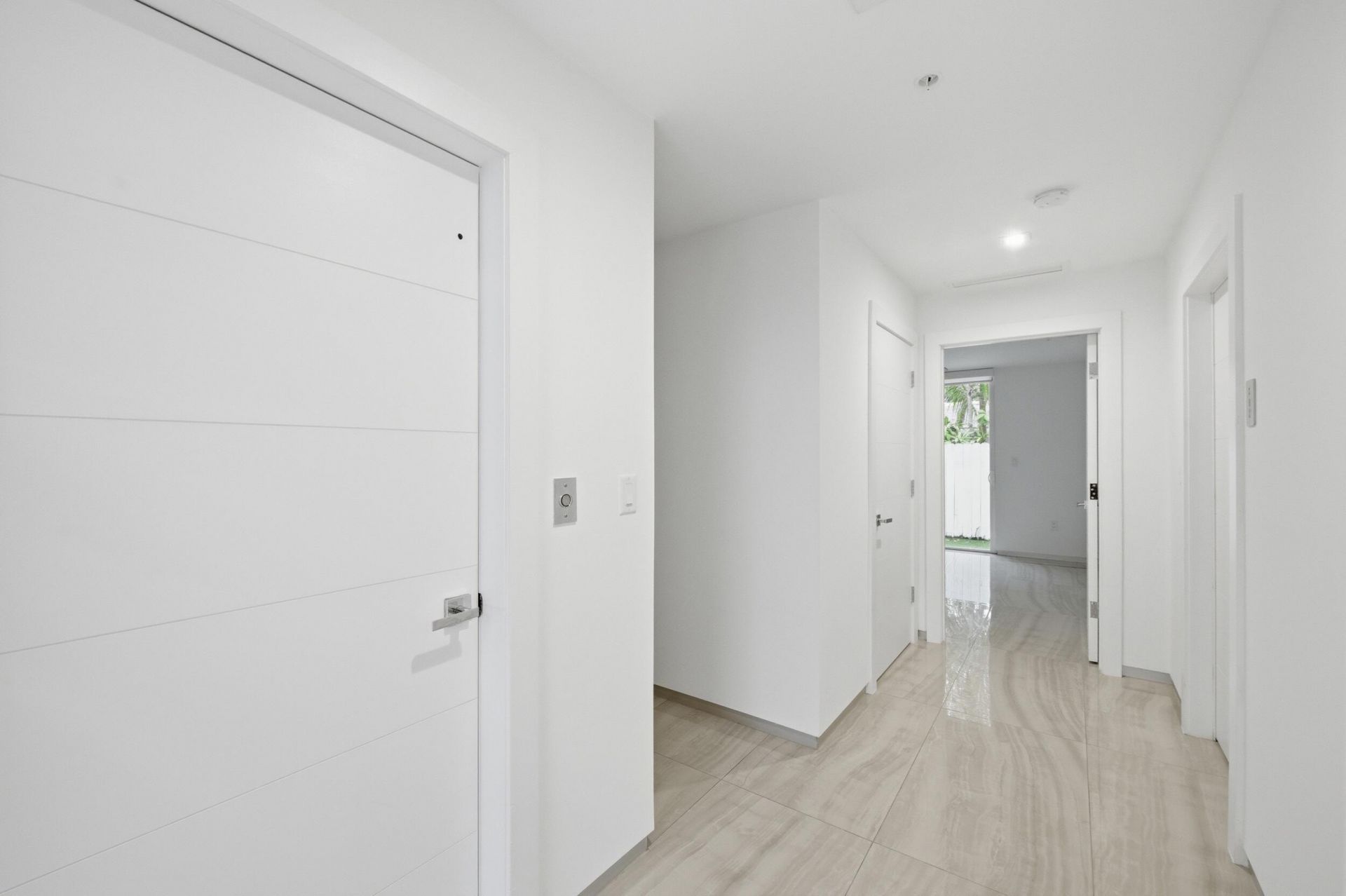 714 NE 14th Avenue, Unit 102, Fort Lauderdale, FL 33304 Photo