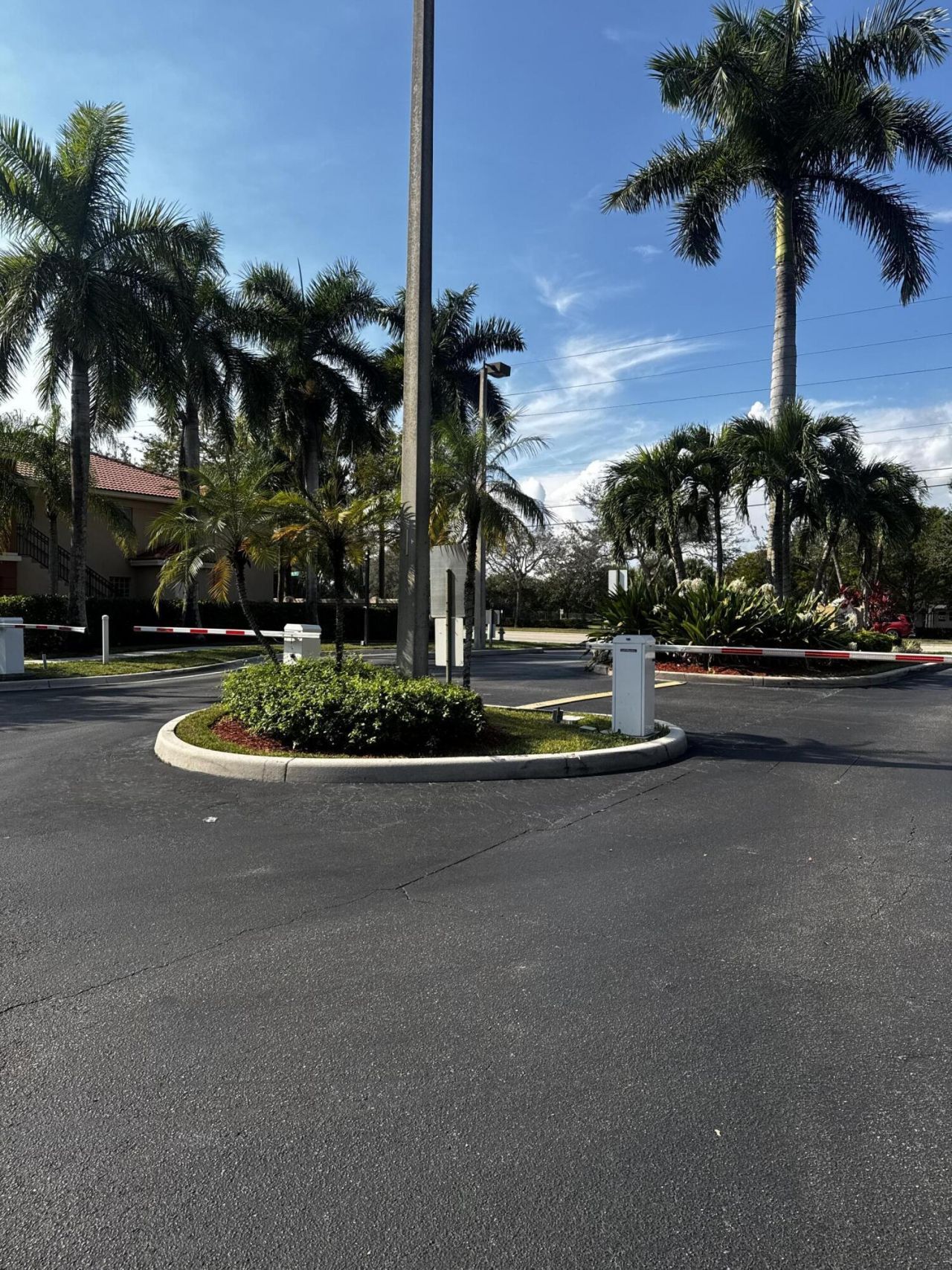 3810 N Jog Road, Unit 105, Royal Palm Beach, FL 33411 Photo