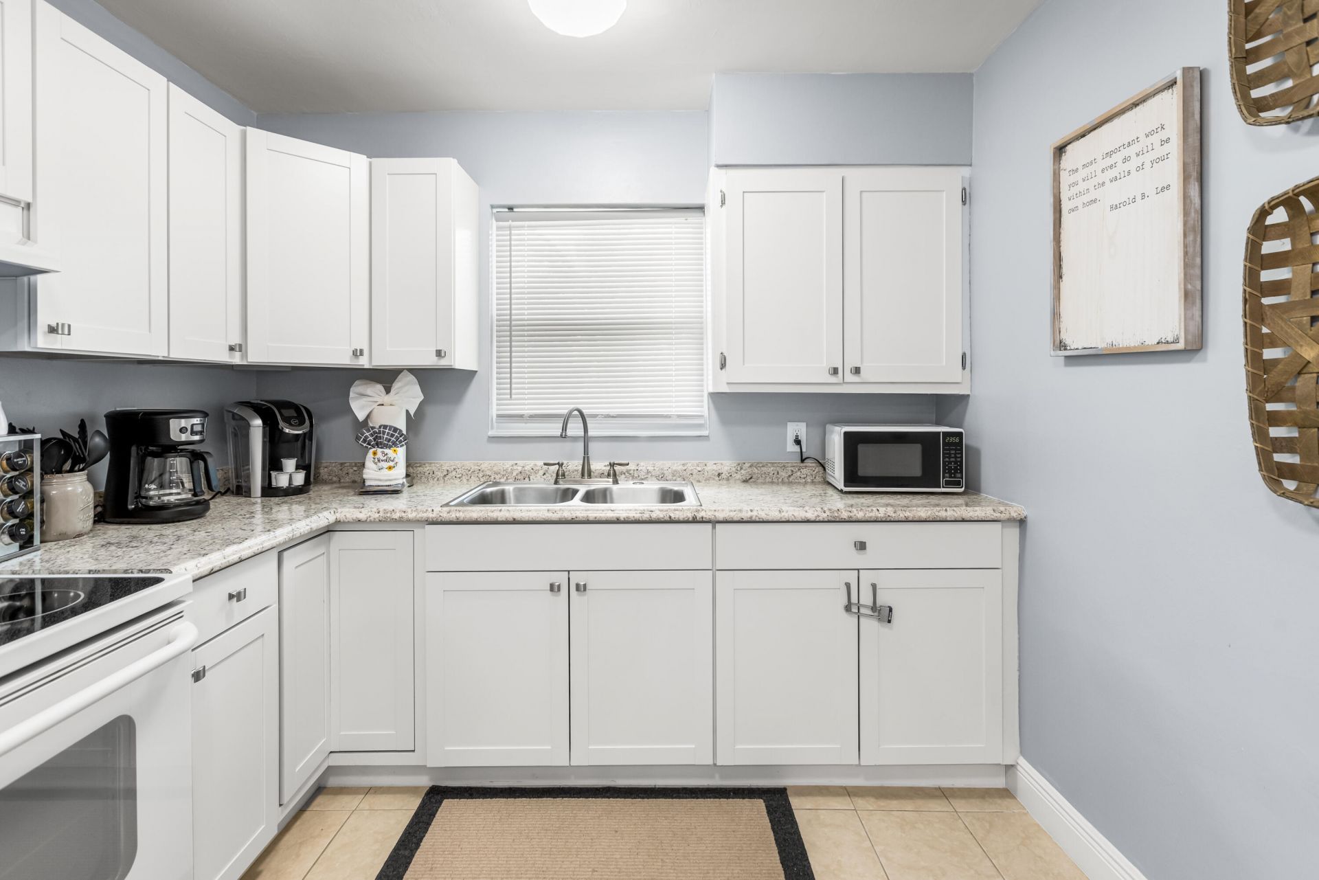 4953 Bayshore Drive, Naples, FL 34112 Photo
