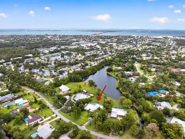 441 NE Town Terrace, Jensen Beach, FL 34957