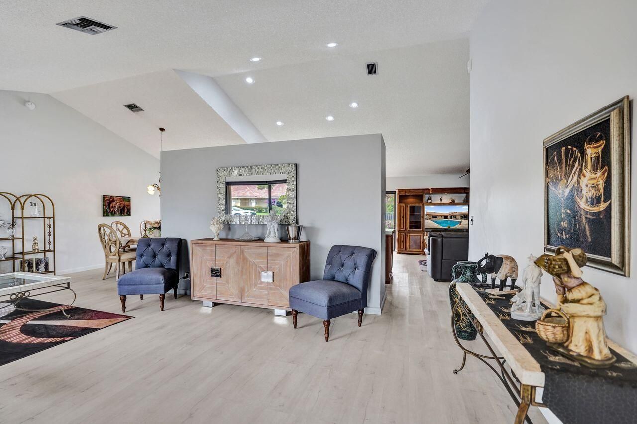 6063 Sunberry Circle, Boynton Beach, FL 33437 Photo