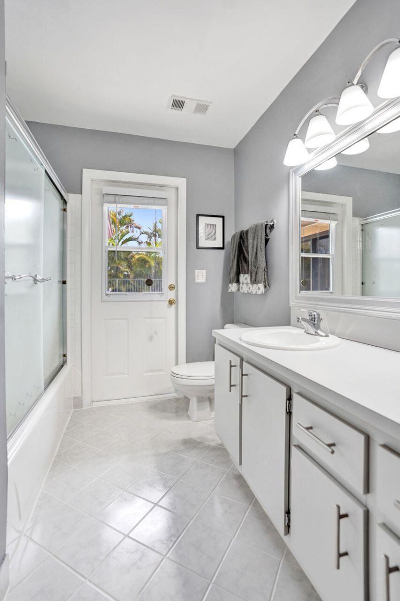 6063 Sunberry Circle, Boynton Beach, FL 33437 Photo