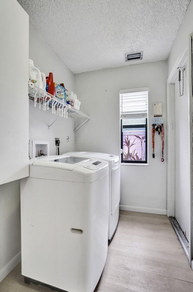 6063 Sunberry Circle, Boynton Beach, FL 33437 Photo