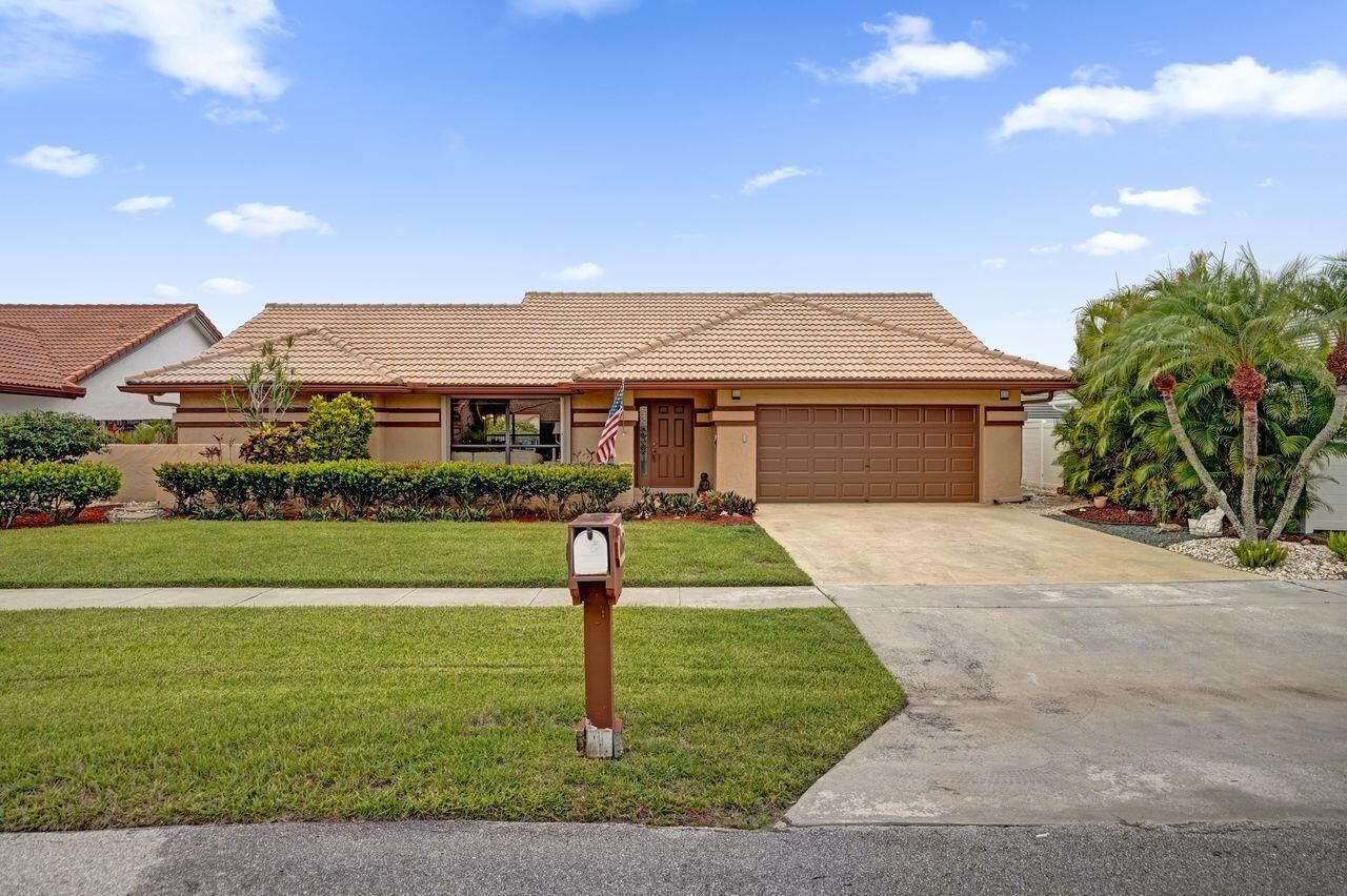 6063 Sunberry Circle, Boynton Beach, FL 33437 Photo