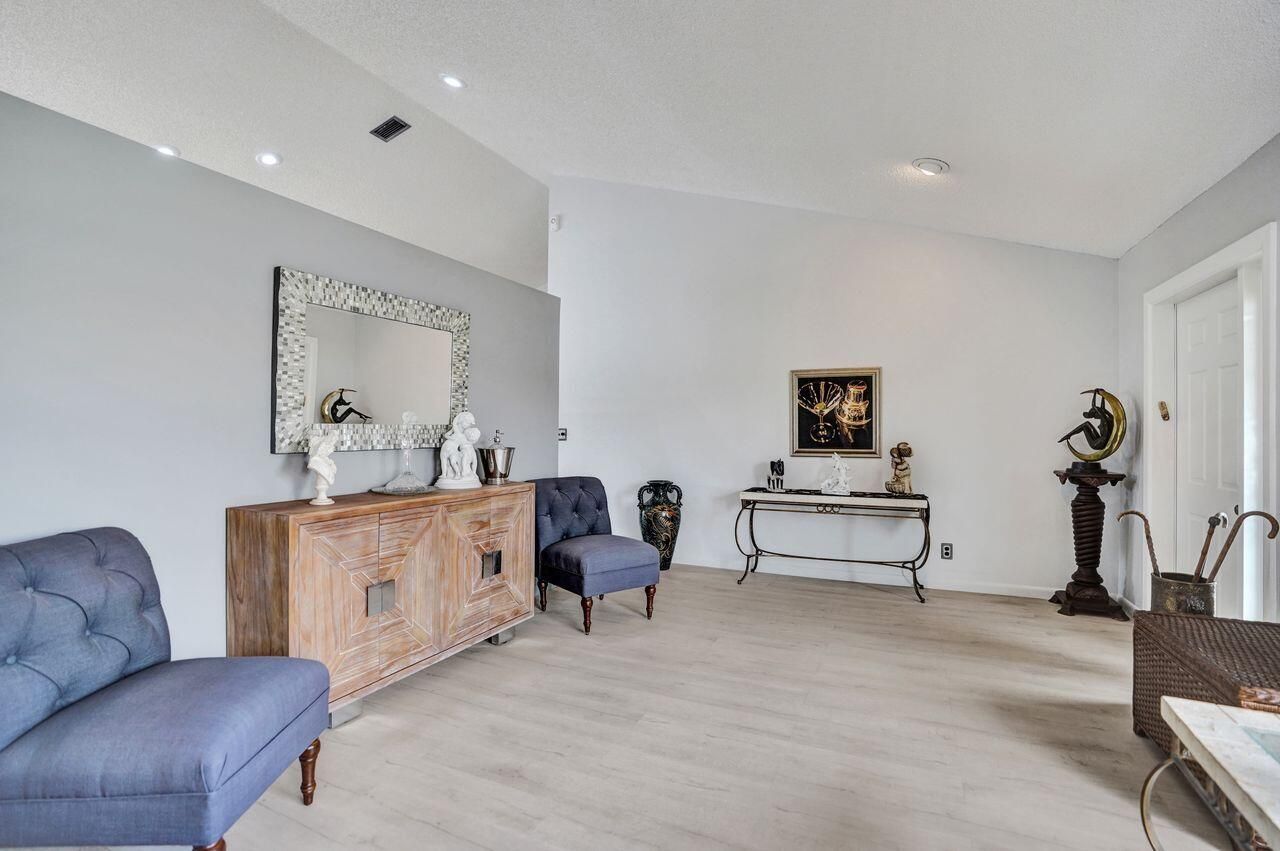 6063 Sunberry Circle, Boynton Beach, FL 33437 Photo
