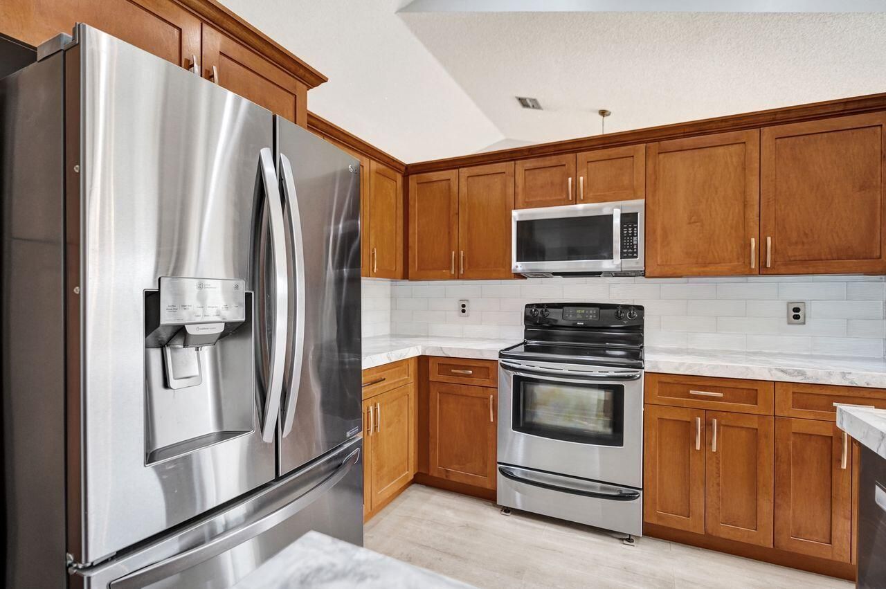 6063 Sunberry Circle, Boynton Beach, FL 33437 Photo
