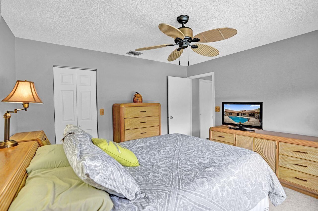 6063 Sunberry Circle, Boynton Beach, FL 33437 Photo