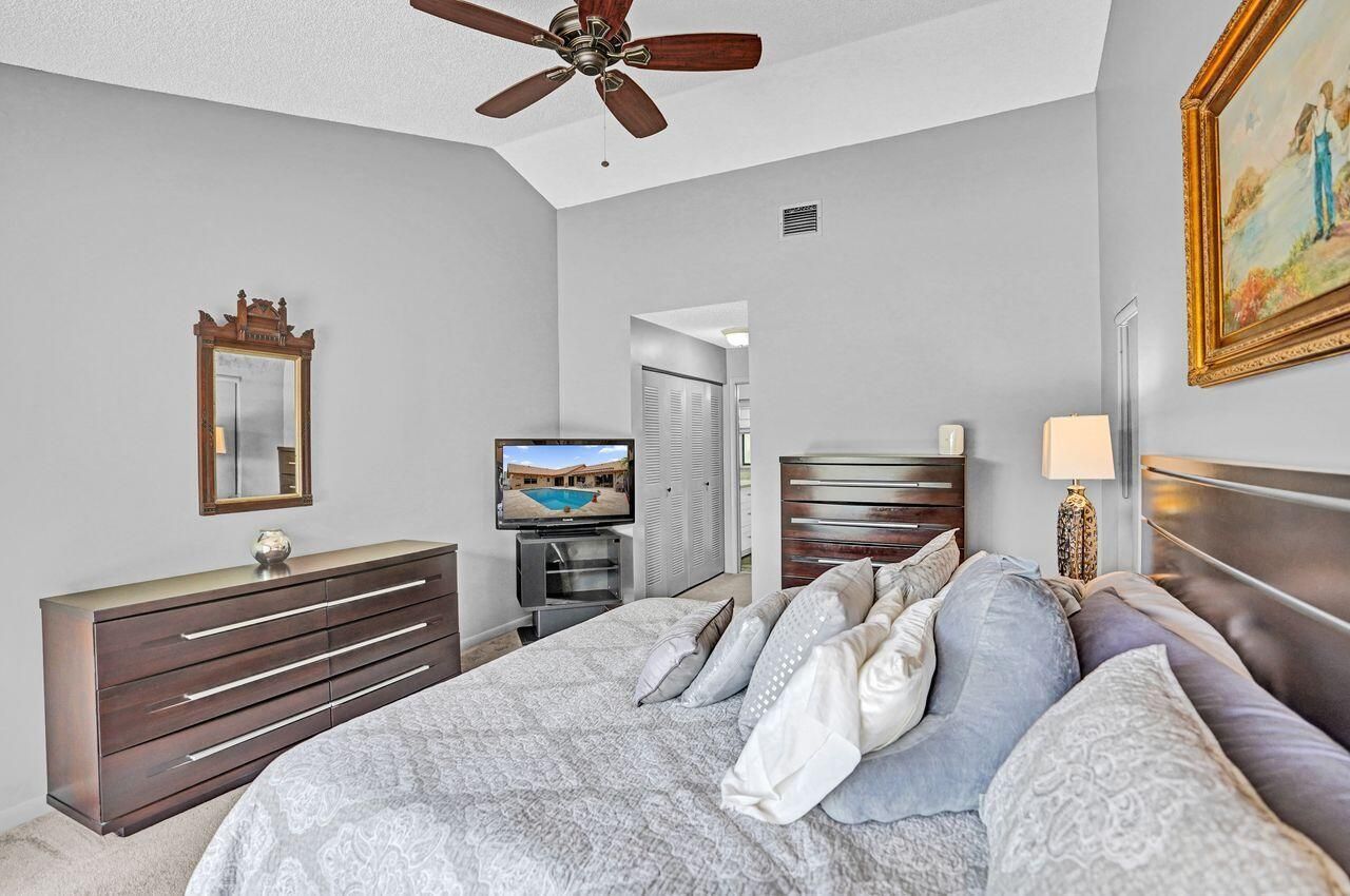 6063 Sunberry Circle, Boynton Beach, FL 33437 Photo