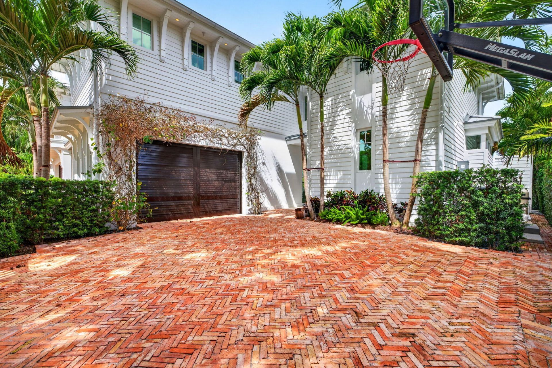 1900 Intracoastal Drive, Fort Lauderdale, FL 33305 Photo