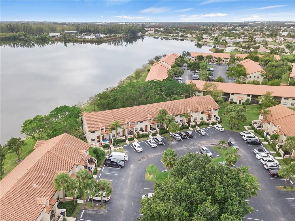 912 Congressional Way, Deerfield Beach, FL 33442 Photo