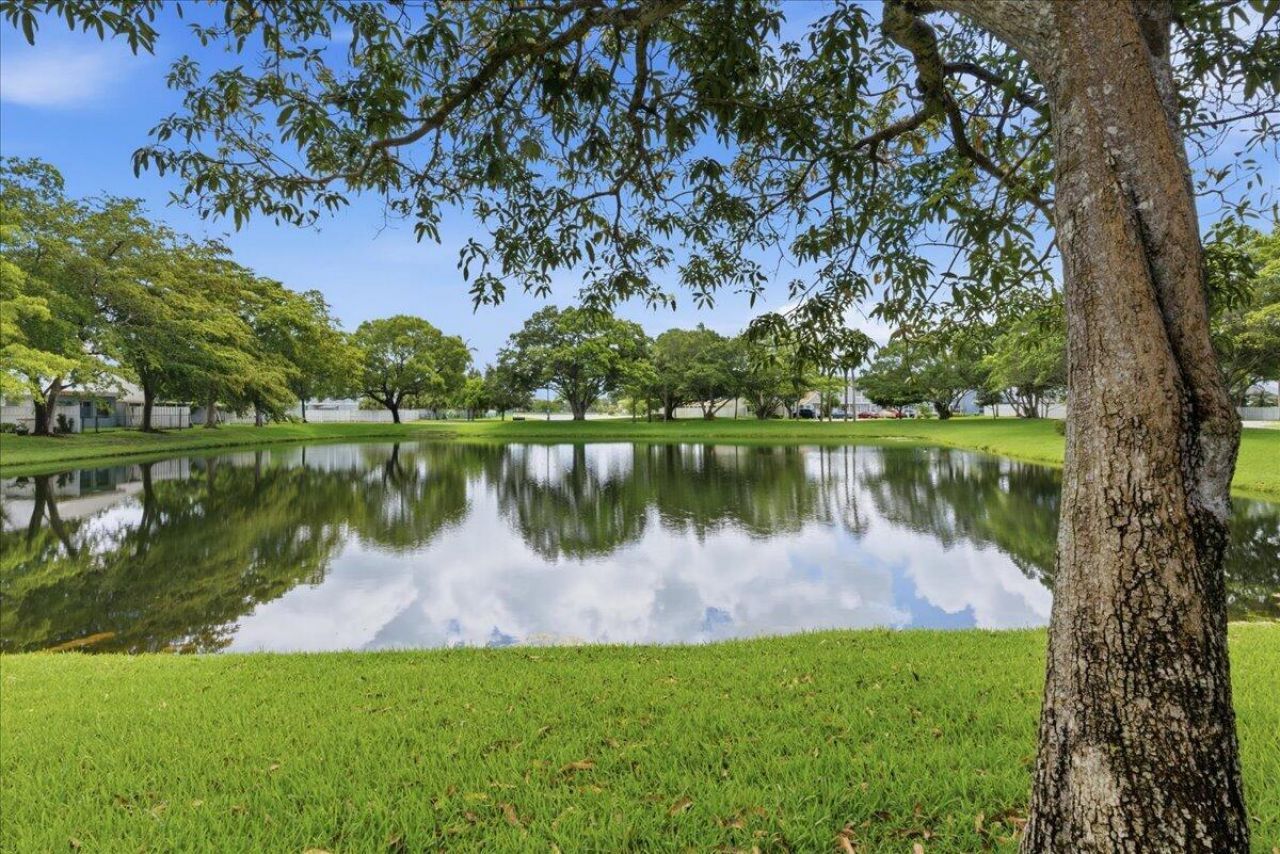 970 SW 111th Way, Davie, FL 33324 Photo