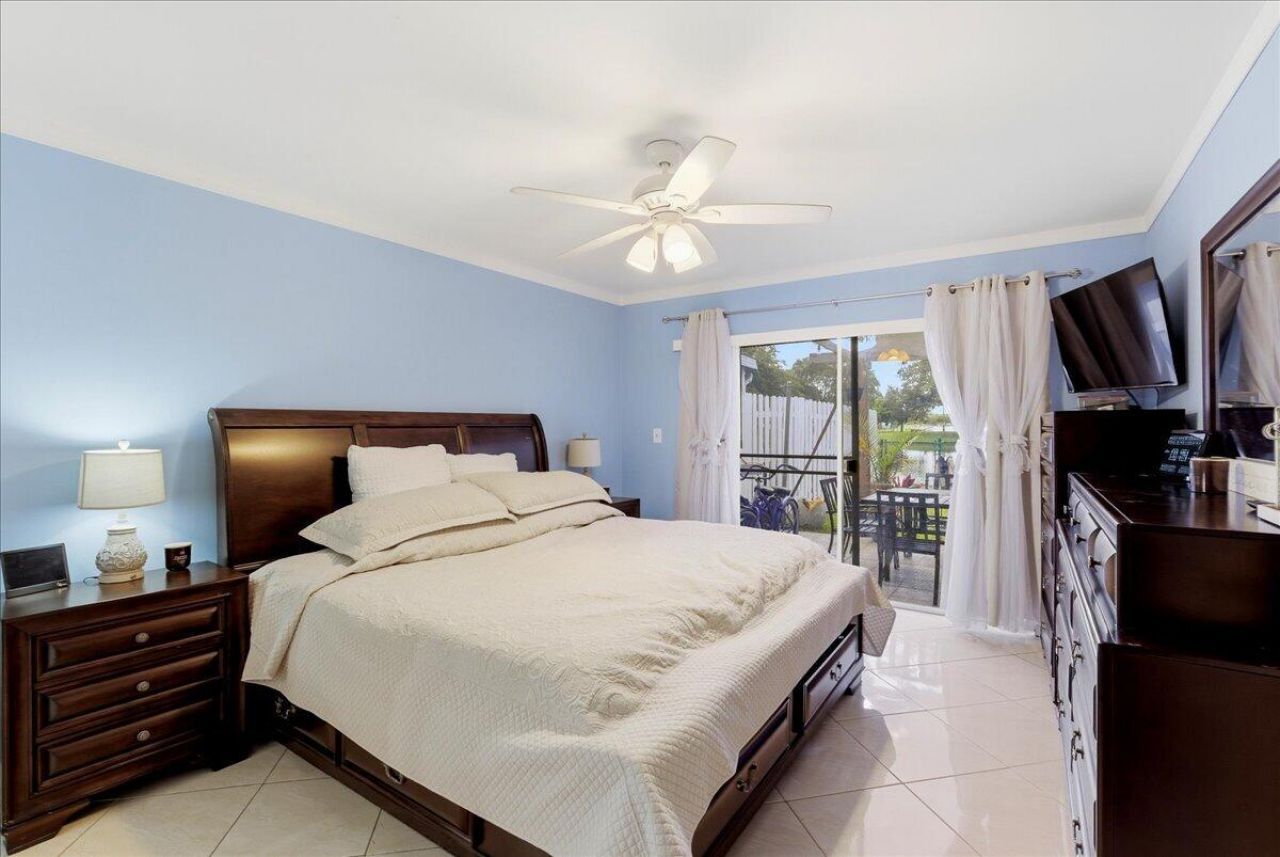 970 SW 111th Way, Davie, FL 33324 Photo