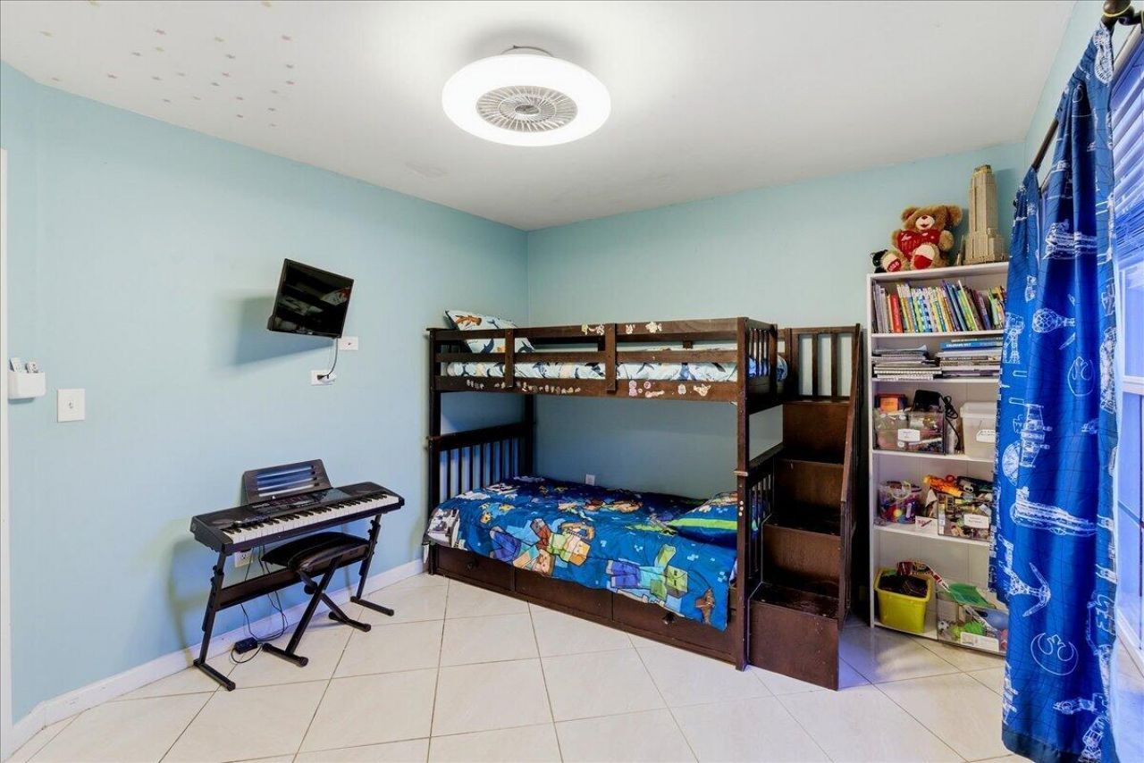 970 SW 111th Way, Davie, FL 33324 Photo