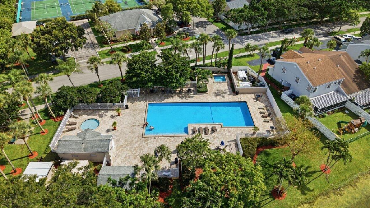 970 SW 111th Way, Davie, FL 33324 Photo