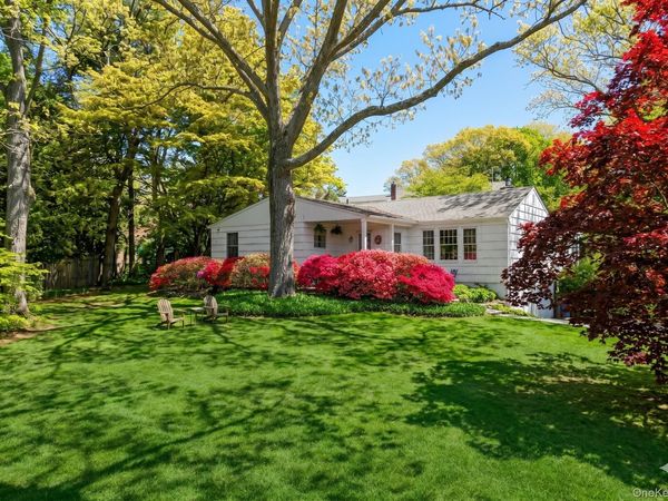 77 Bay Drive E, Huntington, NY 11743