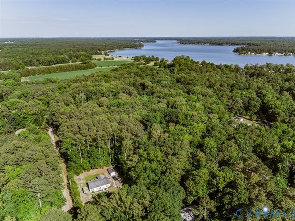 236 Hickory Drive , Hartfield, VA 23071